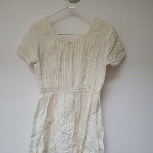 White summer dress - size Small